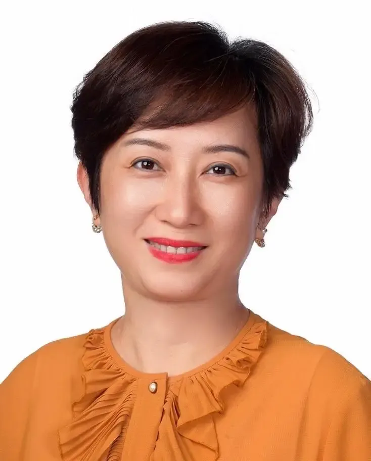 Caroline Zhang